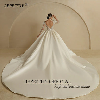 BEPEITHY Robe de mariée de luxe à col en V pour femmes 2022 Train chapelle Dos ouvert Sexy Manches longues Robe de mariée princesse