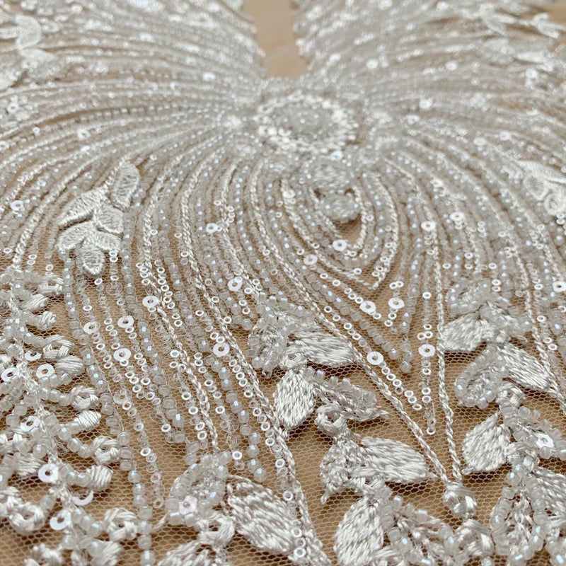 NOUVEAU Tissu en dentelle de mariée à paillettes perlées Personnalisation avancée Robe de mariée AB Ensemble devant Poitrine Dos Fleur RS4174