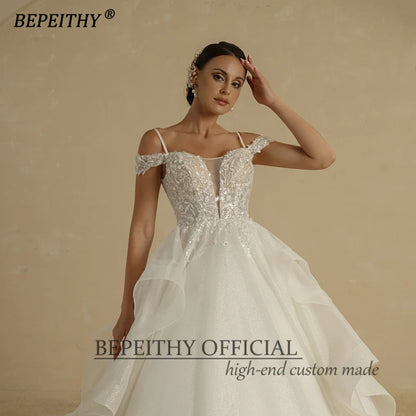 BEPEITHY Glitter A Line Ivory Wedding Dresses For Women 2022 Bride Off The Shoulder Sweep Train Ruffles Lace Vintage Bridal Gown