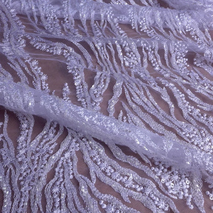 Tissu brodé de paillettes et de perles blanches nobles pour robes de mariée en dentelle