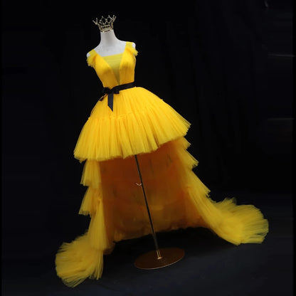 Vestidos de fiesta de tul con encaje y escote en V de color amarillo con corte en A, corsé, vestidos de noche formales para damas de honor, trajes con falda escalonada