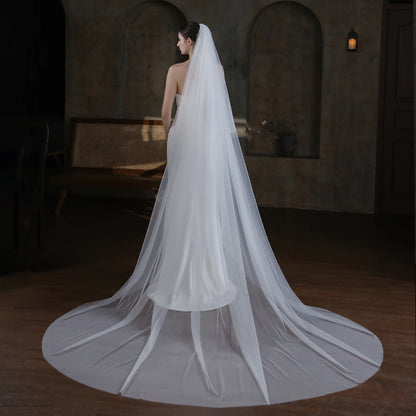 V872 Long White Handmade Bridal Veil for Wedding Dress Tulle Two-Layer Cathedral Brides to Be Veil with Hair Comb