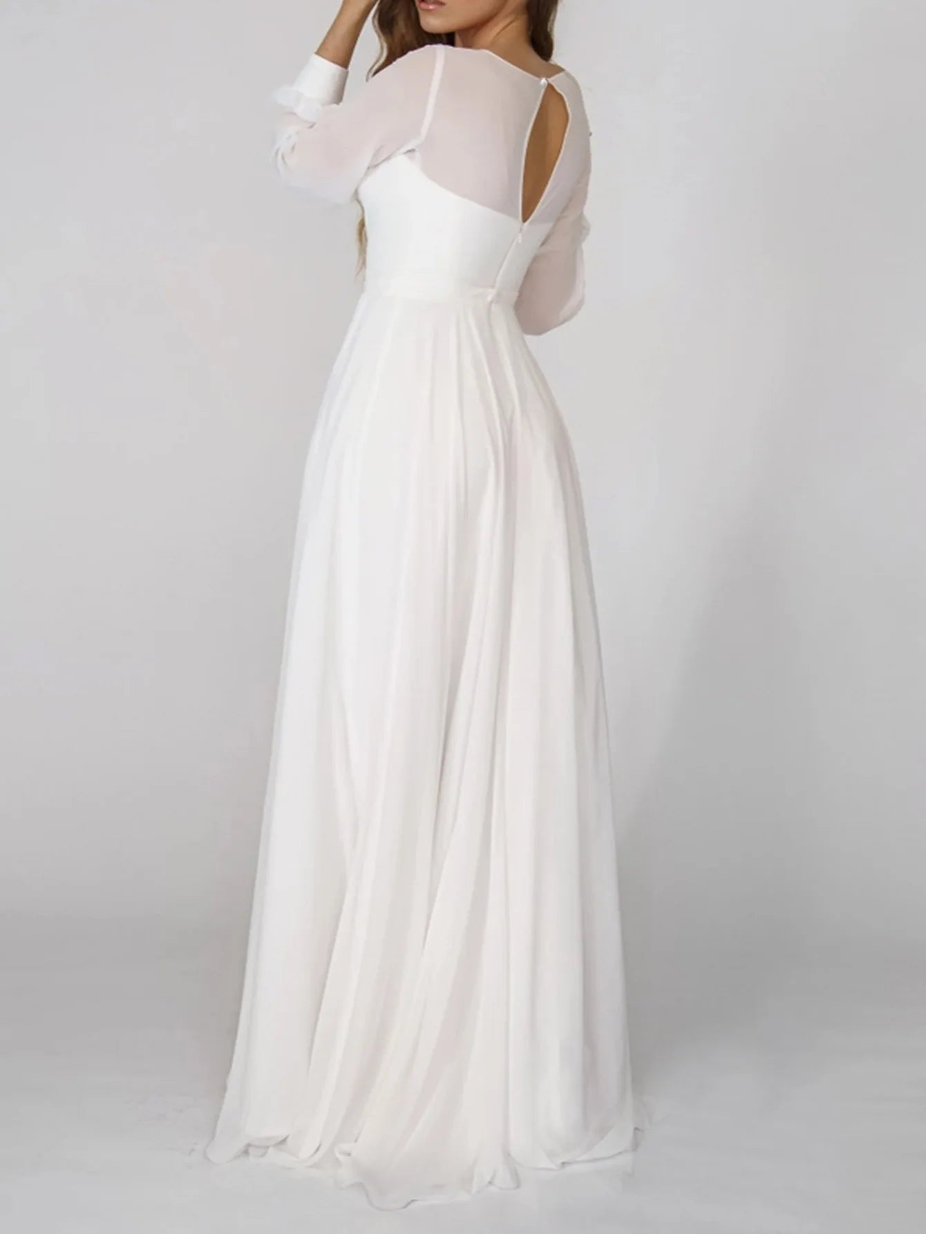 Robe de mariée simple à manches moelleuses pour femmes, longue robe de mariée trapèze fendue, robe de mariée de plage, traîne à balayage, robe en mousseline de soie