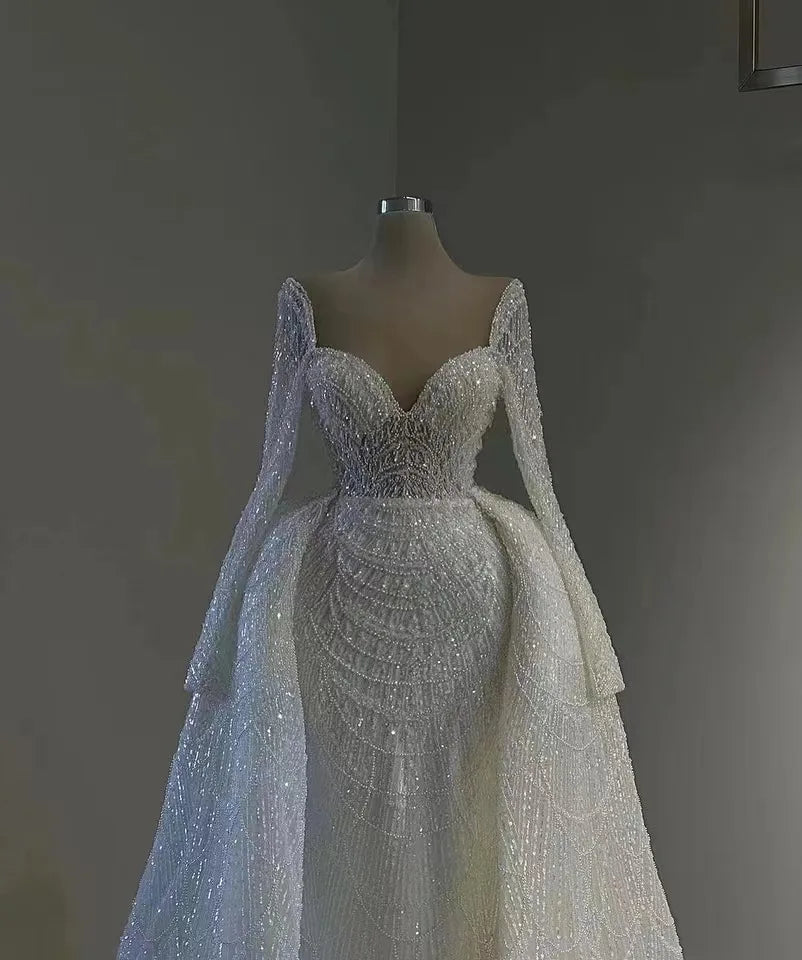 Vestidos de novia de lujo con perlas blancas y cola desmontable, vestidos de novia de sirena de manga larga con escote en forma de corazón