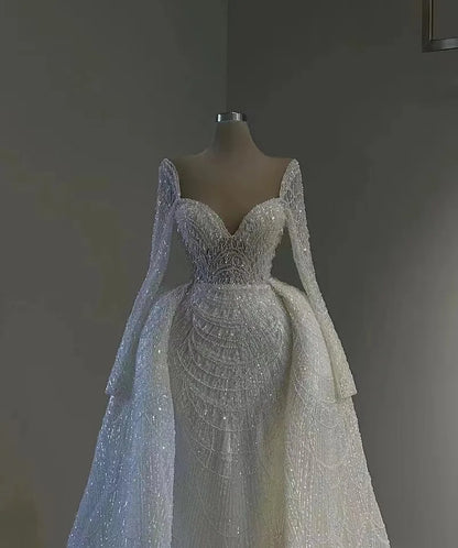 Robes de mariée blanches de luxe avec perles et traîne amovible, robes de mariée sirène à manches longues et décolleté en cœur