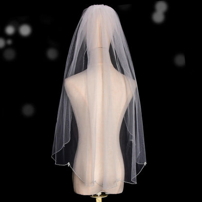 v118 Short Bridal Veil Scalloped Crystal Edge Bride Wedding Veil 1 Tier Hip Length Rhinestones Bead Wedding Dresses Accessories