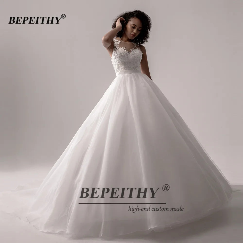 BEPEITHY O Neck Ball Gown Wedding Dress Sleeveless Princess Bridal Gowns Zipper Back Vintage Wedding Dresses For Women With Belt