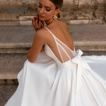 Robe de mariée élégante pour femme 2024, col en cœur, ligne A, bretelles spaghetti, dos ouvert, robe de mariée, traîne, robe personnalisée