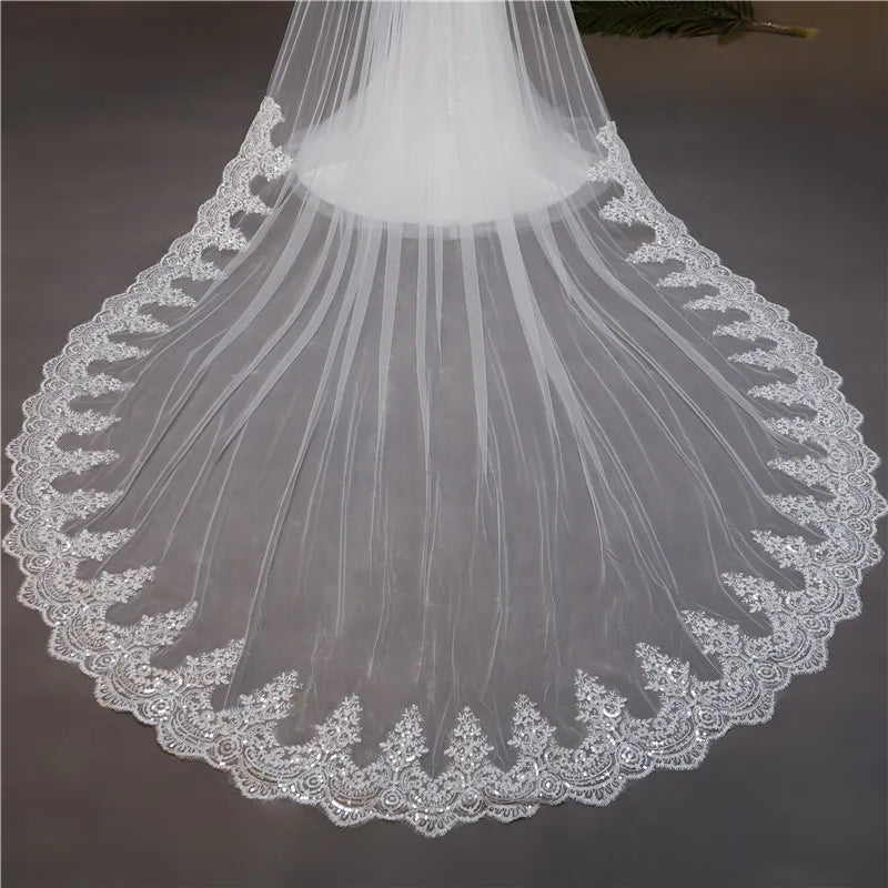 Voile de mariée rétro de haute qualité de 300 cm de long à deux couches Voile de mariée royal à coupe spéciale avec accessoires de mariage en voile de dentelle à paillettes