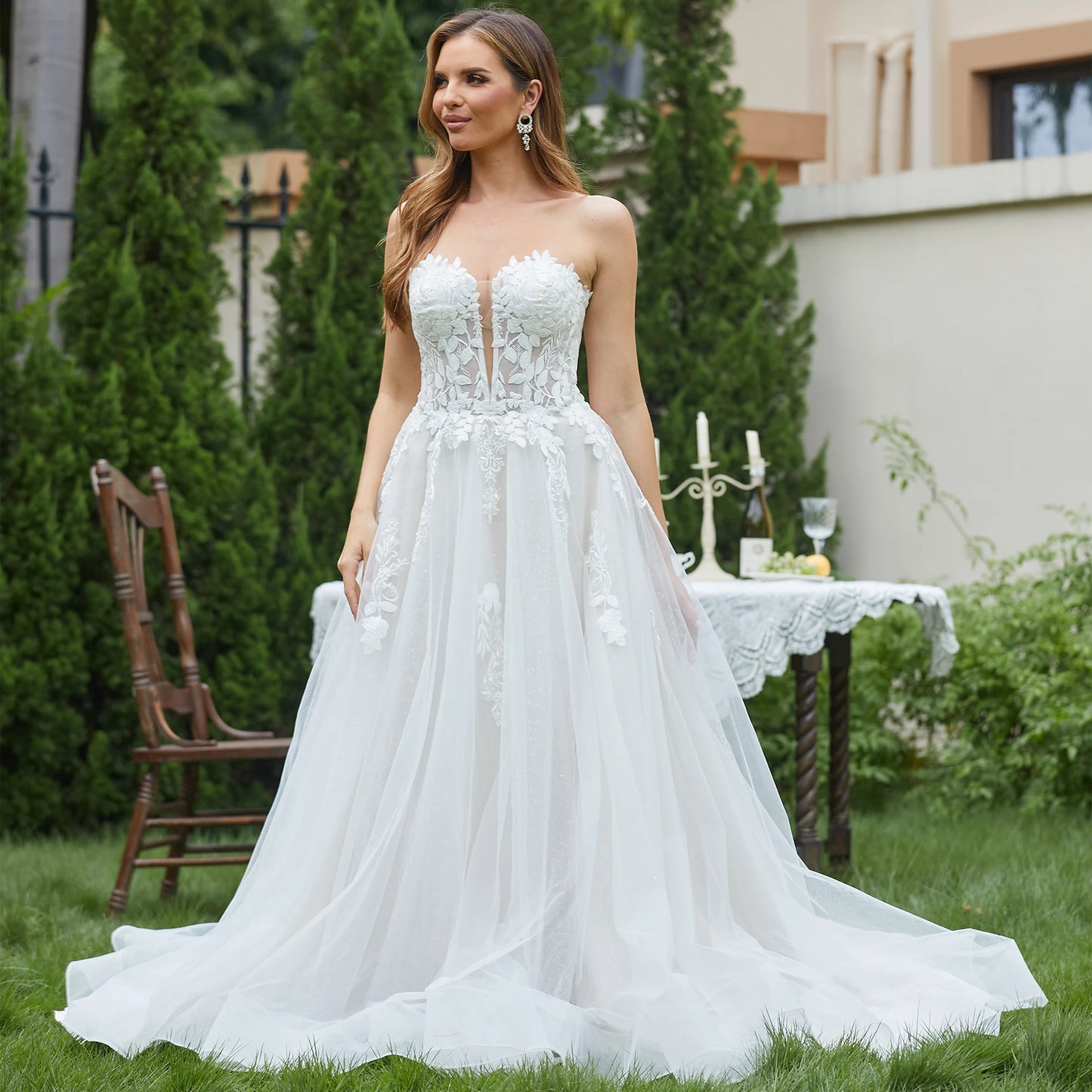 Vestidos de novia elegantes de encaje para mujer 2024, sin mangas, escote en V profundo, vestidos de novia brillantes, vestido de novia de lujo con escote en forma de corazón para mujer