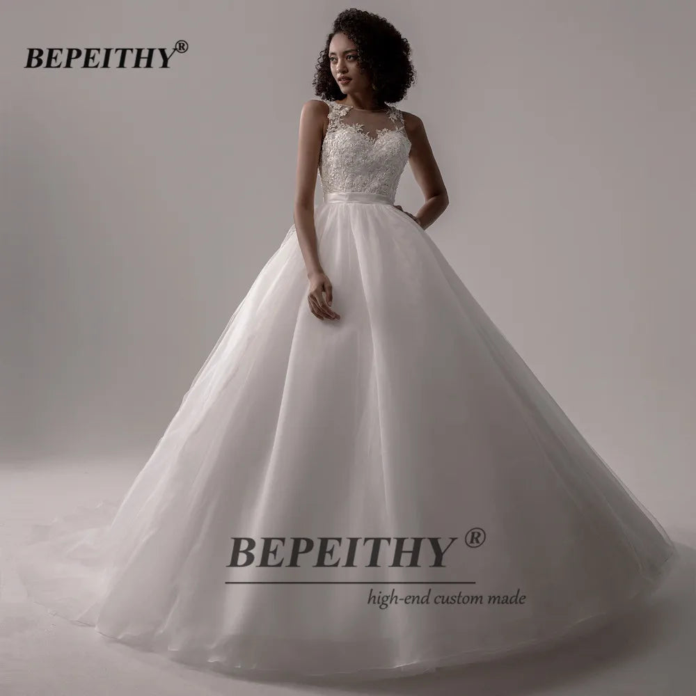 BEPEITHY O Neck Ball Gown Wedding Dress Sleeveless Princess Bridal Gowns Zipper Back Vintage Wedding Dresses For Women With Belt