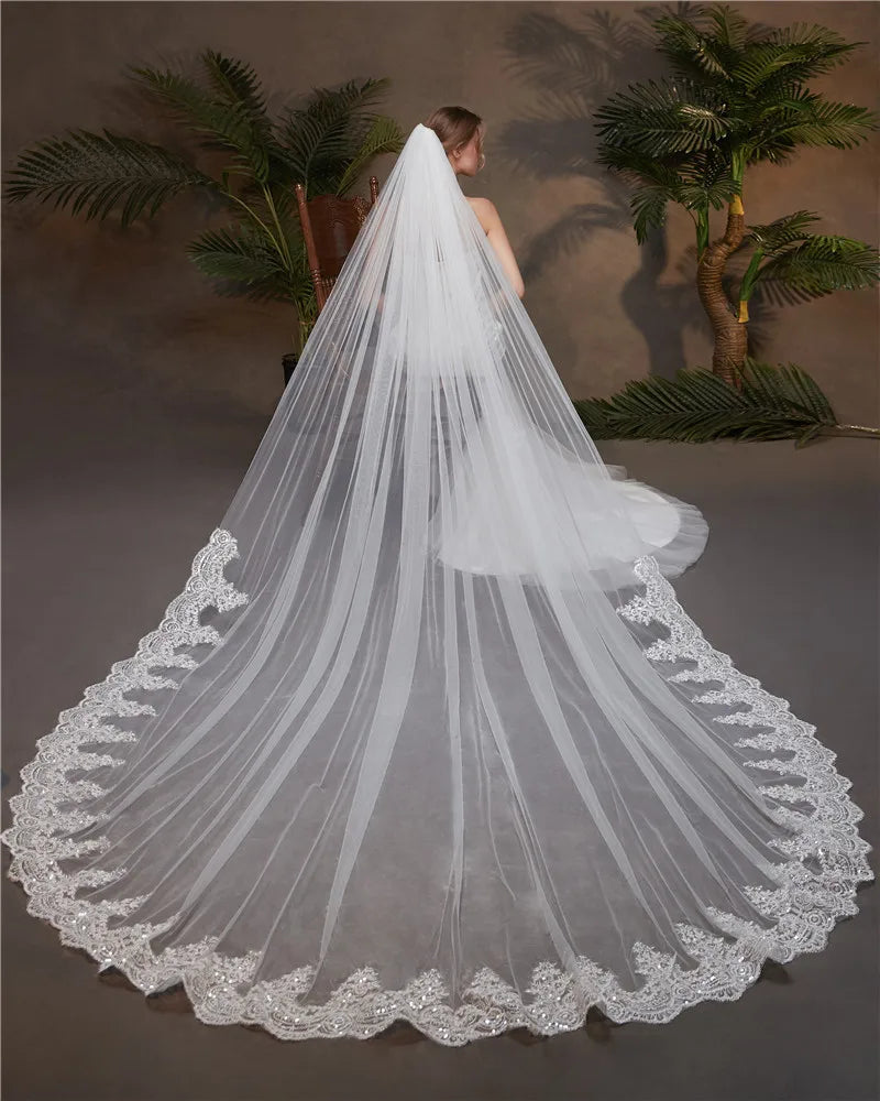 Voile de mariée rétro de haute qualité de 300 cm de long à deux couches Voile de mariée royal à coupe spéciale avec accessoires de mariage en voile de dentelle à paillettes