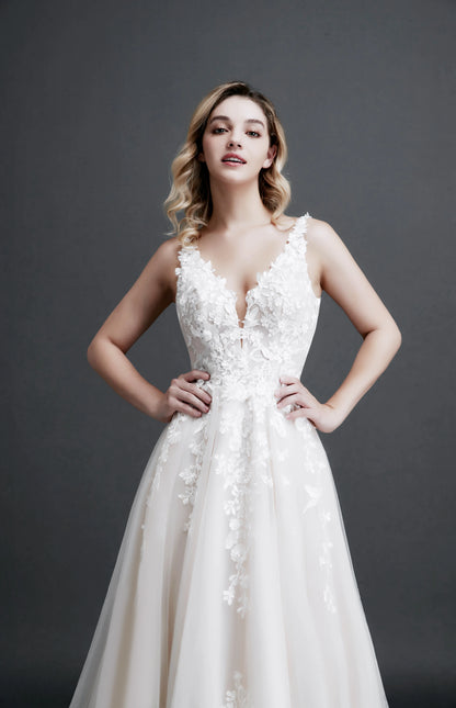 Robe de mariée élégante en dentelle A-Line pour femme, coupe ajustée, col en V, dos nu, robe de mariée, nouvelle collection 2024, robe de soirée avec appliques de fleurs 3D