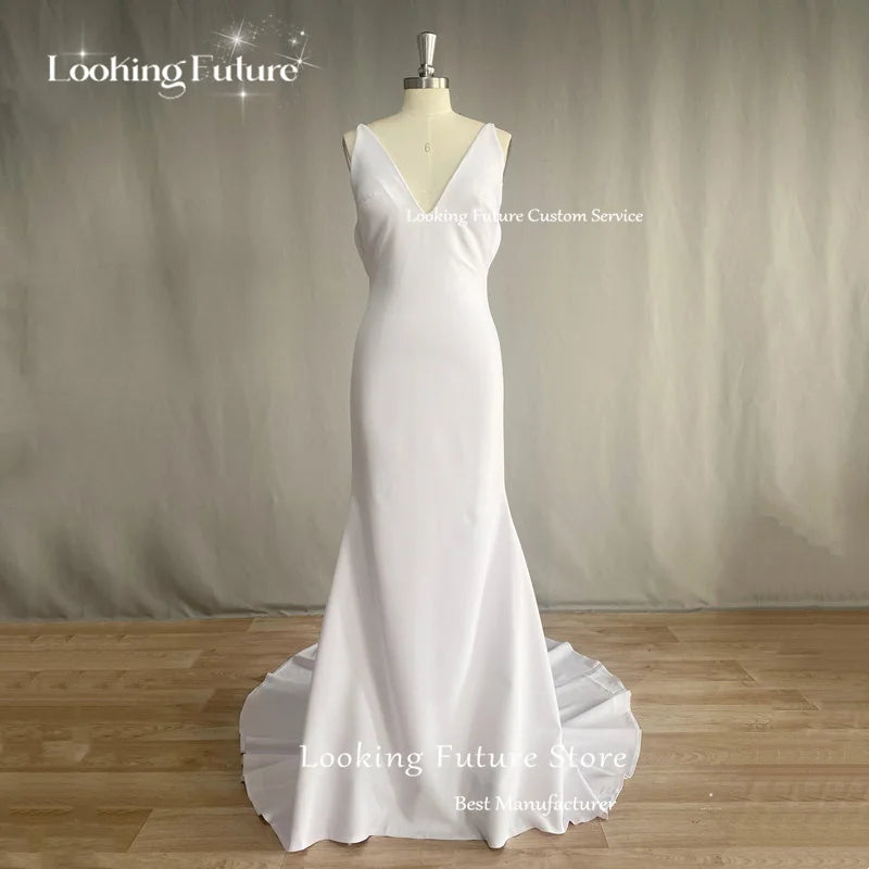 Sexy Mermaid Wedding Dress V-Neck Open Back Boho Wedding Gown Simple Plain Long Train Buttons Beach Bridal Dress Robe De Mariee