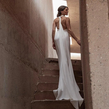 Vestidos de novia blancos sencillos de sirena con cuello halter y abertura alta para playa sin espalda, vestidos de novia bohemios para bodas