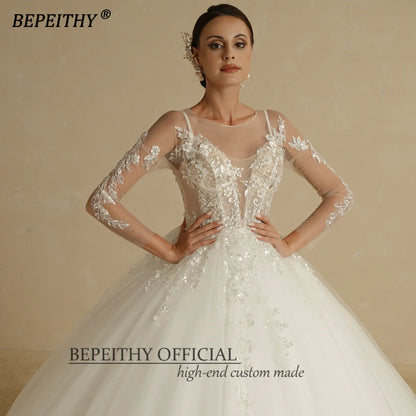 BEPEITHY Robe de mariée sexy à col rond et haut transparent en ivoire à fleurs 2022 pour femmes, manches longues, traîne, bouton au dos, robe de bal de mariée