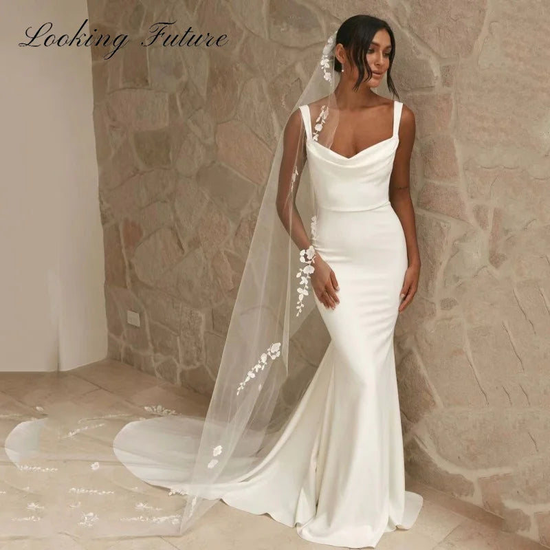 Elegante vestido de novia blanco de sirena de satén para mujer, cuello cuadrado, tirantes finos, vestido de novia ilusión sin espalda con botones