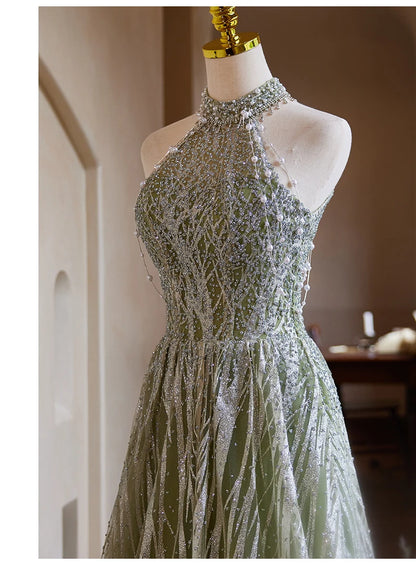 Nuevos vestidos de noche de lujo de color verde con cuello halter y corte A 2024, vestido de cuentas con textura de alta gama para fiesta de bodas de mujer