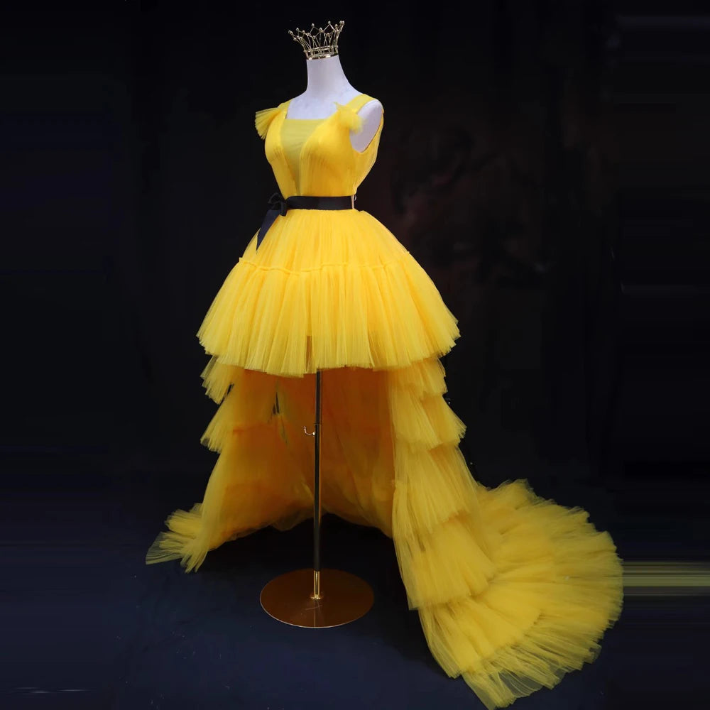 Vestidos de fiesta de tul con encaje y escote en V de color amarillo con corte en A, corsé, vestidos de noche formales para damas de honor, trajes con falda escalonada