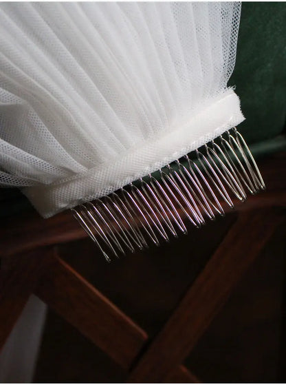 V859 Voile de mariée cathédrale blanche pour robe de mariée, voile de coiffure longue en tulle et dentelle à une couche avec appliques