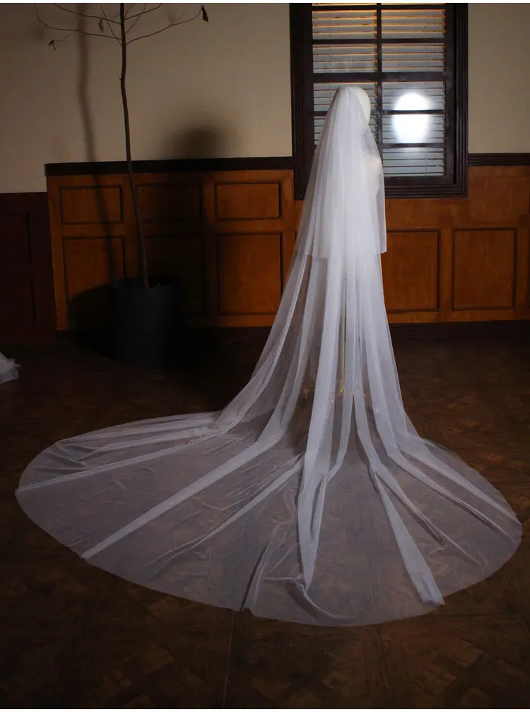 V872 Long White Handmade Bridal Veil for Wedding Dress Tulle Two-Layer Cathedral Brides to Be Veil with Hair Comb