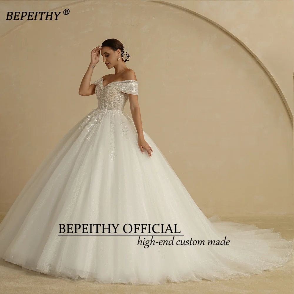 BEPEITHY Ivoire Perles Princesse Robes De Mariée 2022 Pour La Mariée Hors De L'épaule Sans Manches Femmes Paillettes Boule Robe De Mariée Robes