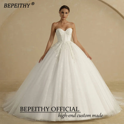 BEPEITHY Vestidos de novia de encaje de princesa marfil 2022 para mujer Vestido de novia con escote corazón y chaqueta Vestidos de cola de corte