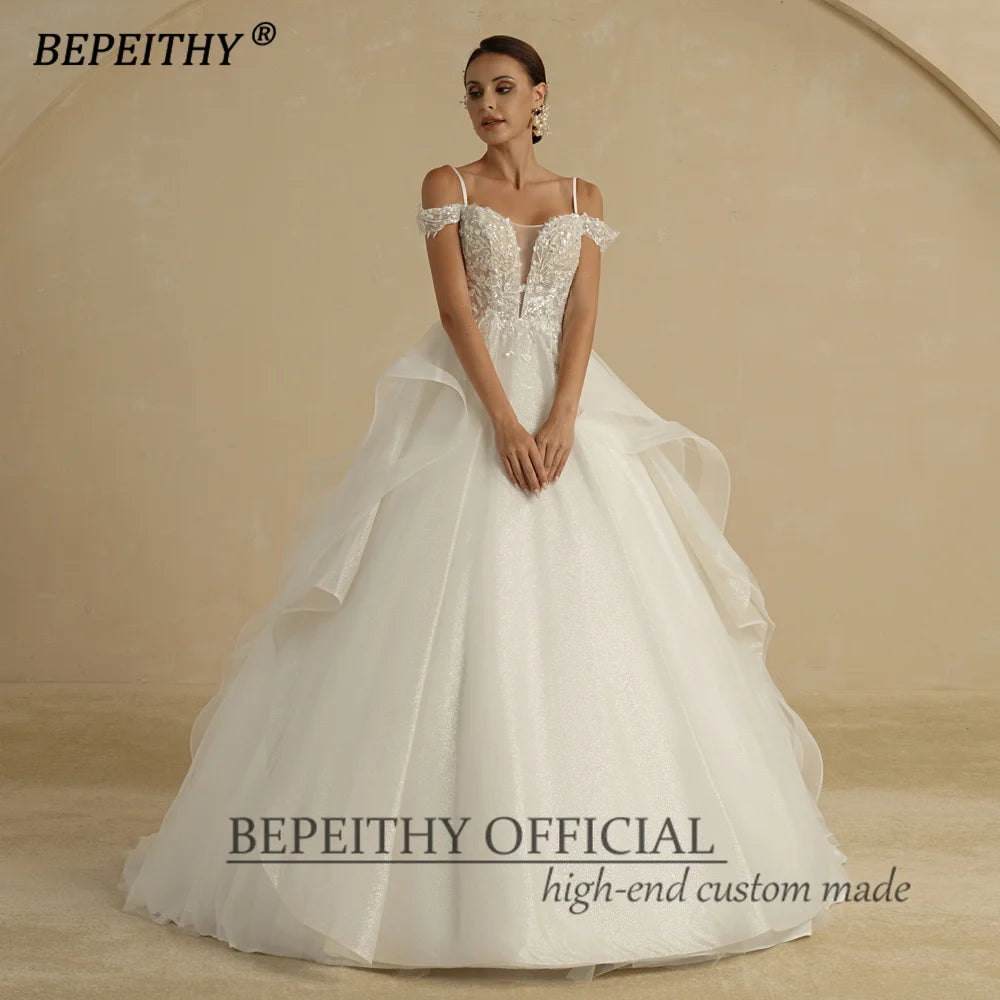 BEPEITHY Glitter A Line Ivory Wedding Dresses For Women 2022 Bride Off The Shoulder Sweep Train Ruffles Lace Vintage Bridal Gown