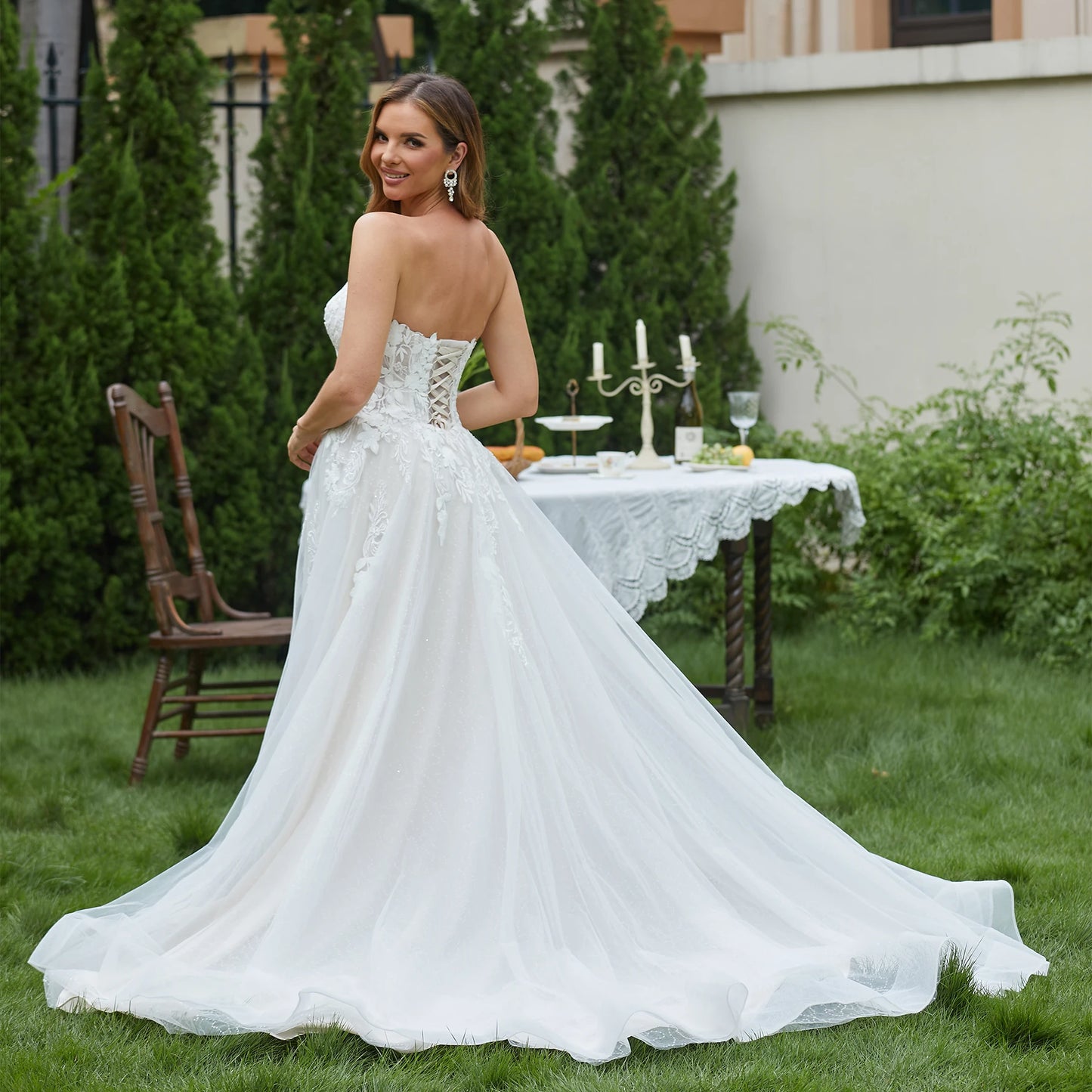 Vestidos de novia elegantes de encaje para mujer 2024, sin mangas, escote en V profundo, vestidos de novia brillantes, vestido de novia de lujo con escote en forma de corazón para mujer