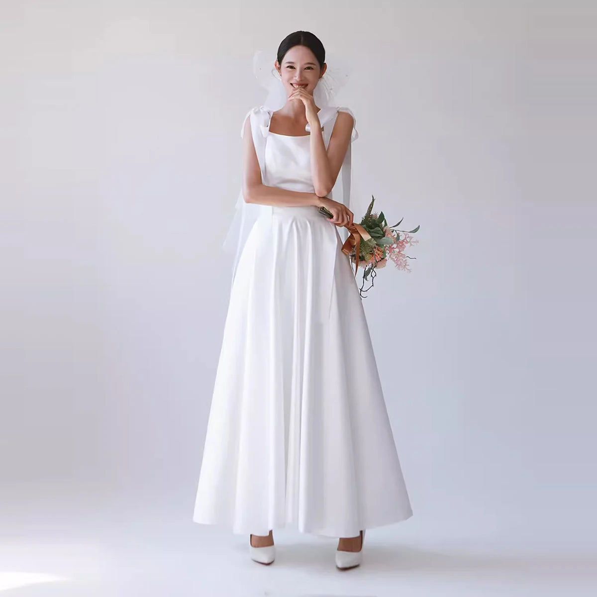 Korean style suspender wedding dress Simple Elegant Square Neck Crepe A-line Minimalist Wedding Dress Bridal Gowns