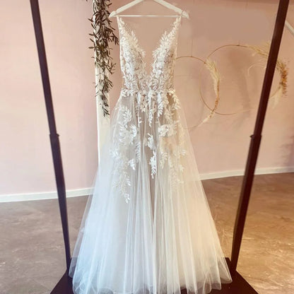 BEPEITHY Champagne Backless A Line Boho Bride Wedding Dresses Spaghetti Straps Sleeveless Summer Pleats Lace Bridal Gown 2023