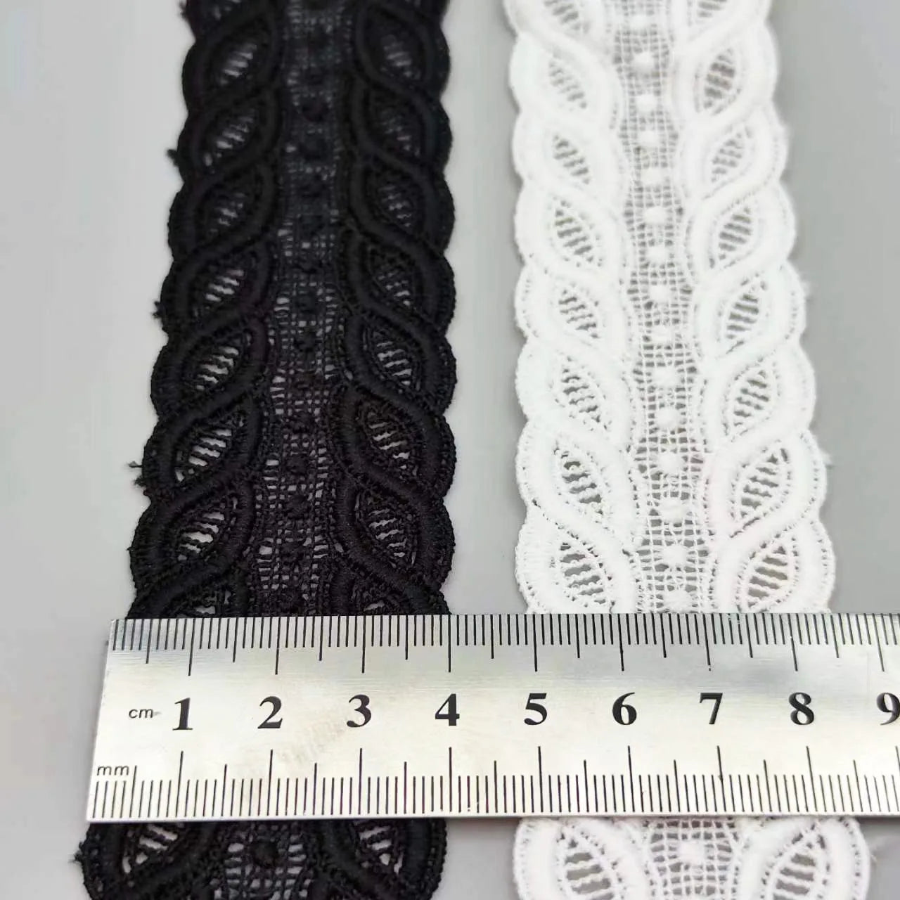 Cinta de encaje de hojas blancas y negras con bordado de 4 cm de ancho, para costura artesanal, apliques de cuello, guipur, decoración para vestidos de mujer