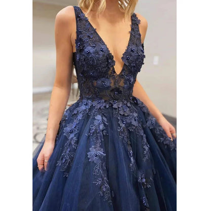 BEPEITHY Sleeveless Navy Blue Prom Dress 2023 A Line Lace Appliques Bodice Evening Dresses Long Deep V-neck Sexy Party Gowns