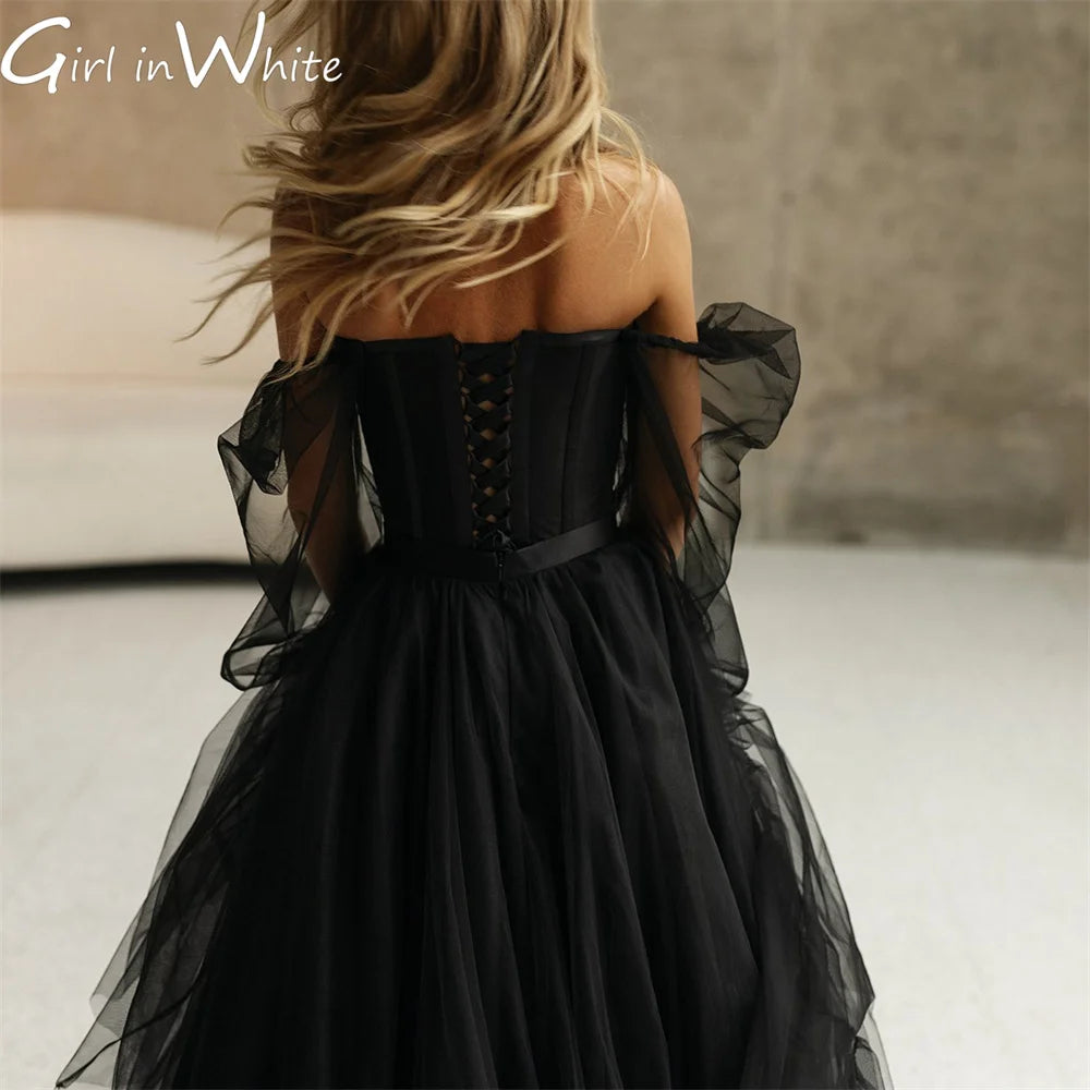 Robe de mariée princesse en tulle noir, robe de mariée à épaules dénudées, robe de mariée à lacets dans le dos, robe de mariée à volants