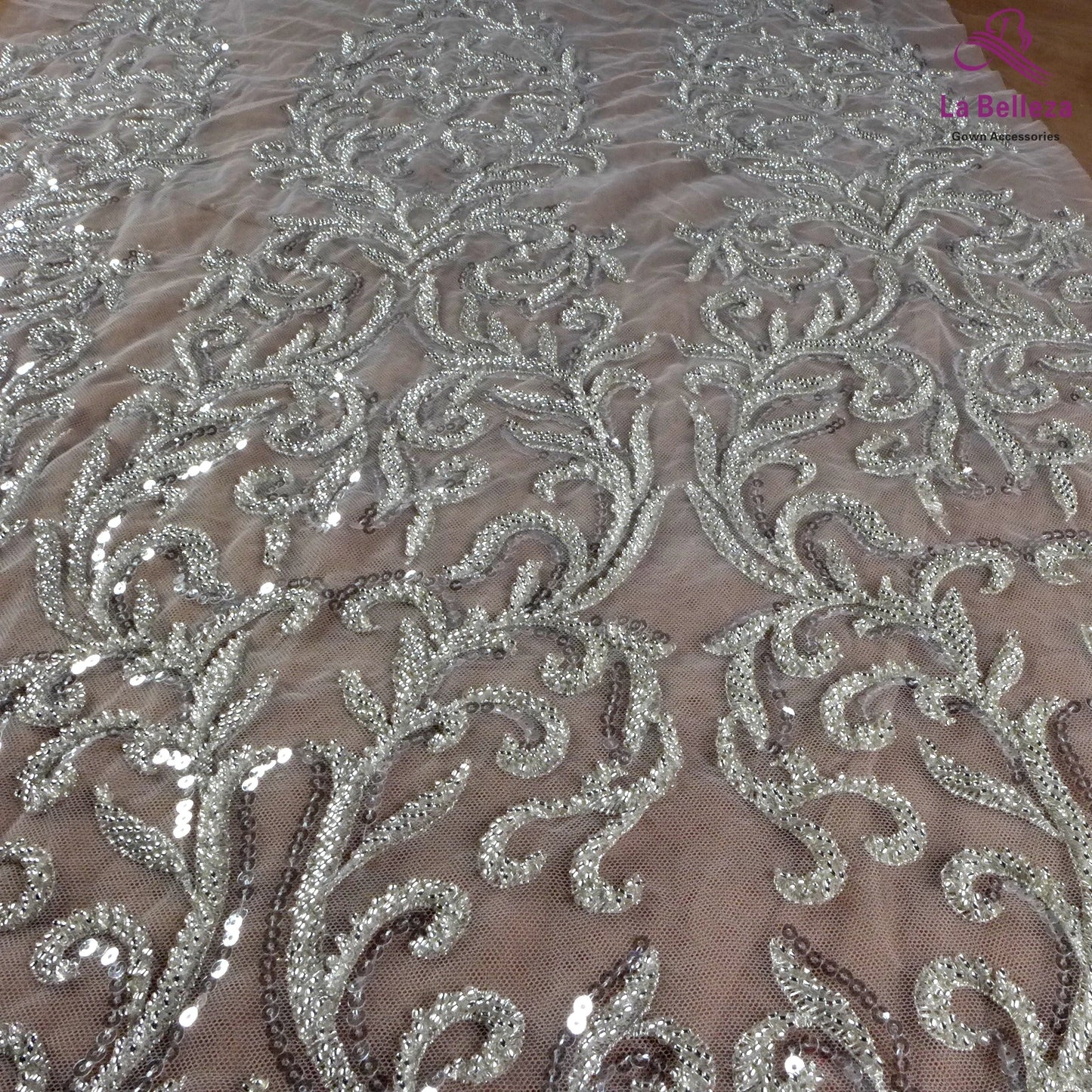 Dentelle de mariée tendance La Belleza 2021, tissu en dentelle à motifs longs, tissu en dentelle pour robe de mariée à perles ivoire 43'' de largeur 1 yard