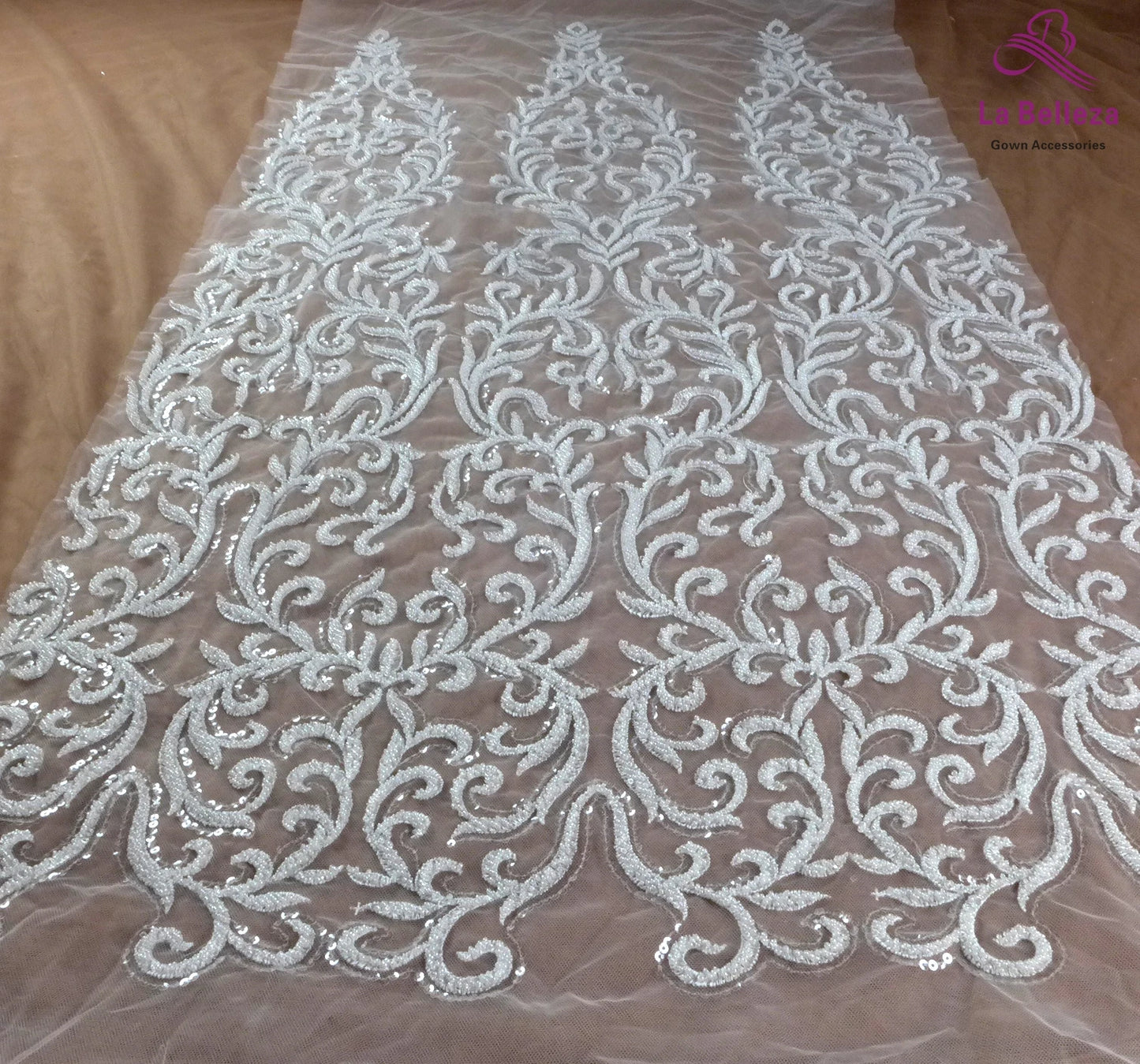 Dentelle de mariée tendance La Belleza 2021, tissu en dentelle à motifs longs, tissu en dentelle pour robe de mariée à perles ivoire 43'' de largeur 1 yard