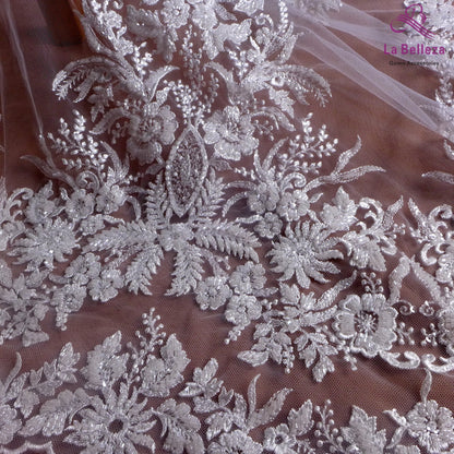 La Belleza 2021 Nouvelle mode de mariée, tissu en dentelle blanc pur / ivoire, tissu en dentelle de robe de mariée à perles blanc cassé 47 '' de largeur 1 yard