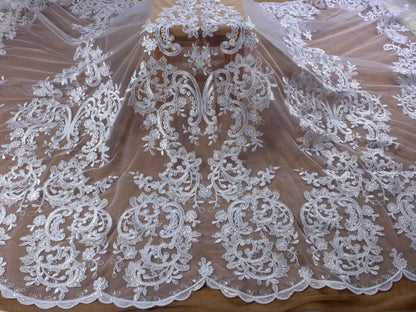 Tissu en dentelle brodée à gros motifs noirs de haute qualité pour robe de mariée/tissu en dentelle pour robe haut de gamme au mètre