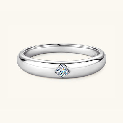 Bague moissanite incrustée en argent sterling 925