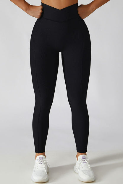 Leggings deportivos con cintura cruzada Basic Bae