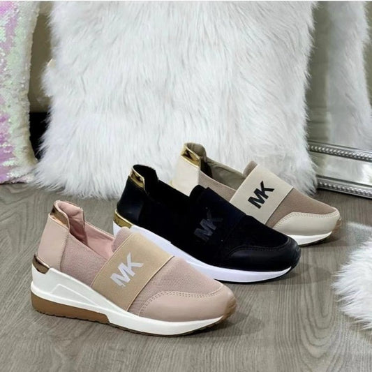 Women's Fashionable Casual Shoes In Europe And America