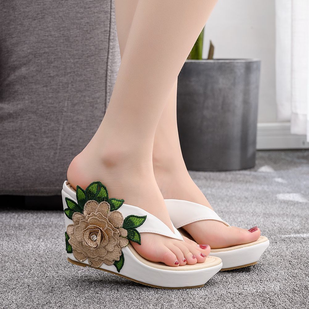 Sandalias de cuña con plataforma Zapatillas con plataforma bordadas