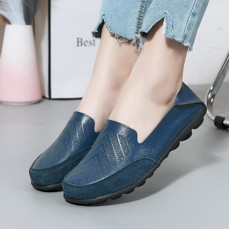 Women's Fashionable Simple Embossed Flat Shoes